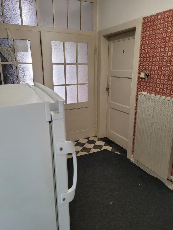 Mehrere Privatzimmer Lang Und Kurzfristig Zu Mieten Saarbrücken Exterior foto